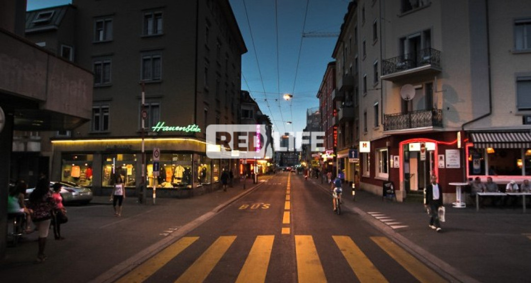 50 Prostituierte und zwei Polizisten