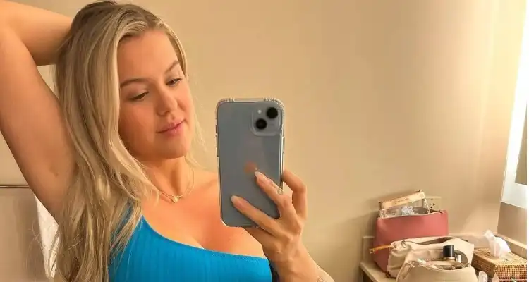Tiff macht Erotikjobs