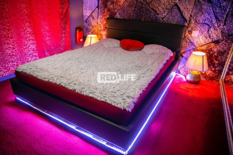 Besitzerin miete Privatwohnungen professionelle empfangsdame